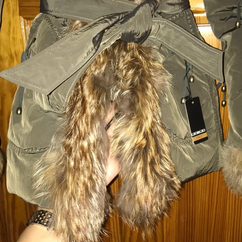 🔥🔥100% REAL FOX FUR WINTER COAT!! 🥶😍 - Picture 4 of 8